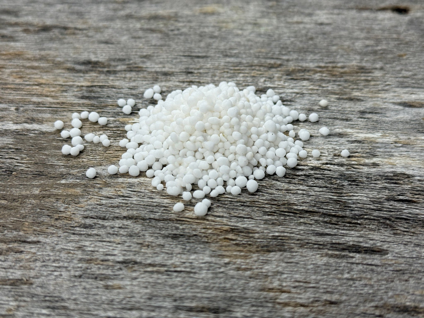 Urea 46 - 0 - 0 Fertilizer - Hale Habitat & Seed